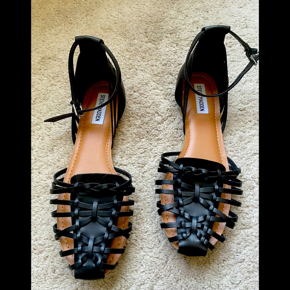 Steve Madden black ankle strap sandals- never worn